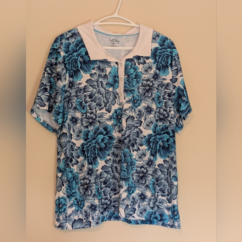 Coral Bay Golf Light Blue and White Polo, XL